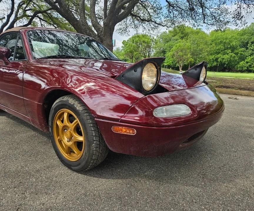 1994 Mazda NA MX-5 Miata - Image 11 of 17