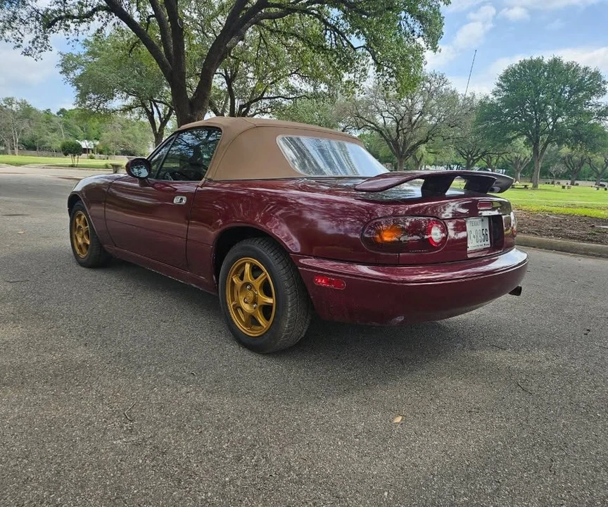 1994 Mazda NA MX-5 Miata - Image 10 of 17