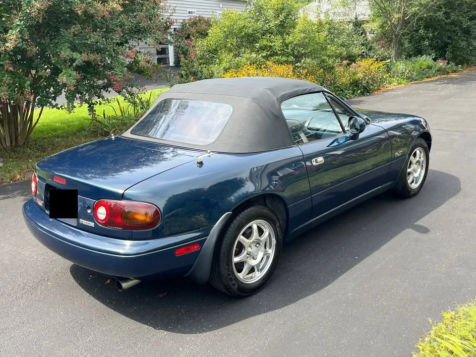 1994 Mazda NA MX-5 Miata - Image 6 of 12