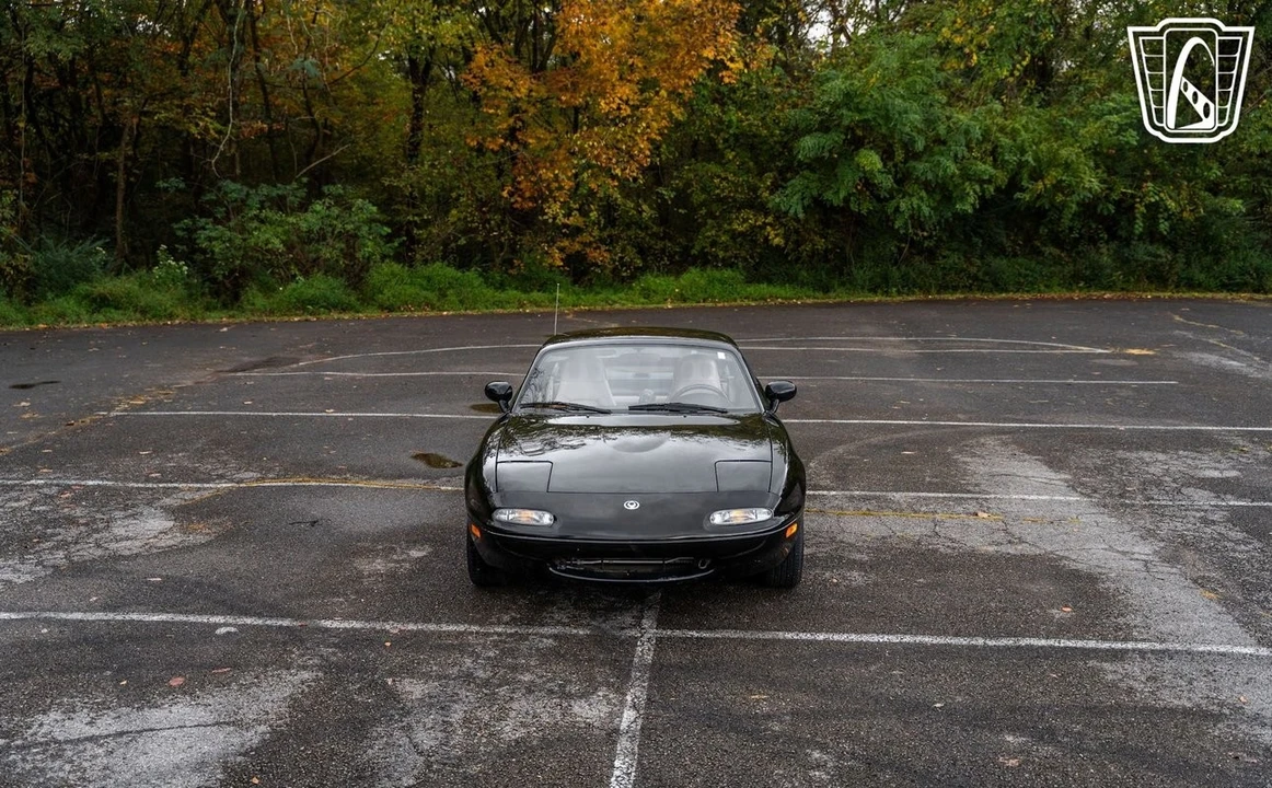 1994 Mazda NA MX-5 Miata - Image 9 of 12