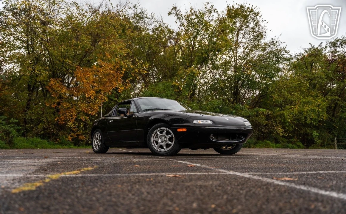 1994 Mazda NA MX-5 Miata - Image 5 of 12