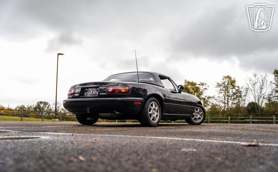 1994 Mazda NA MX-5 Miata - Image 25 of 31