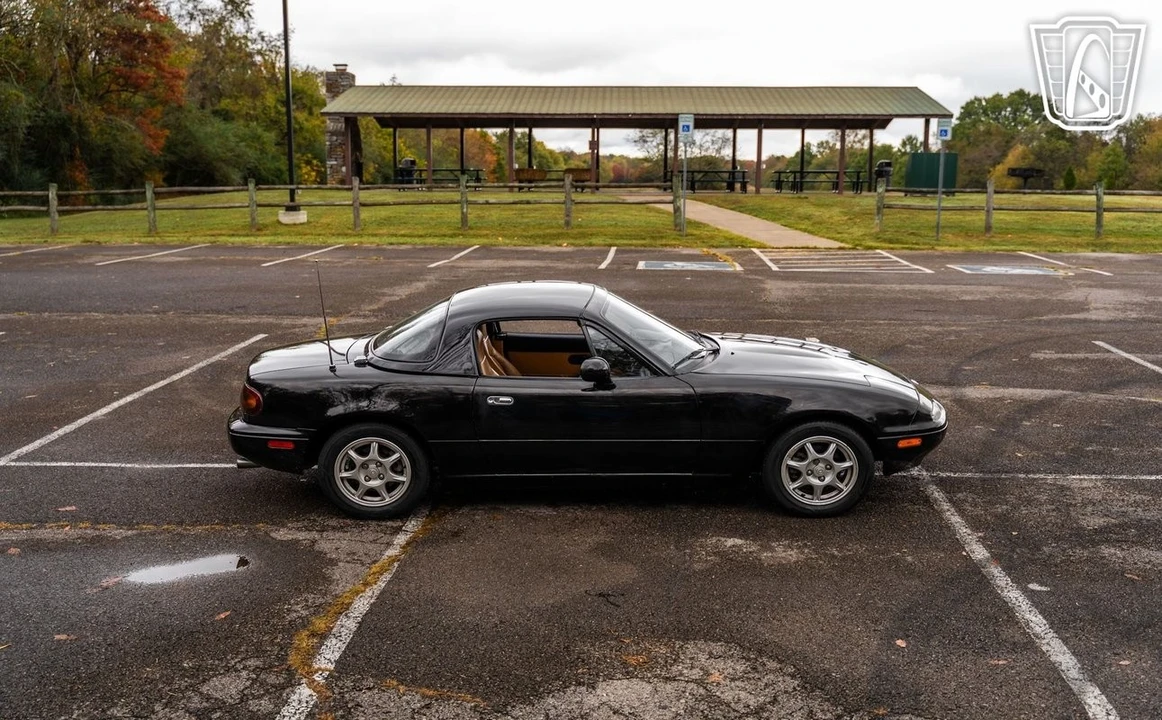 1994 Mazda NA MX-5 Miata - Image 26 of 31