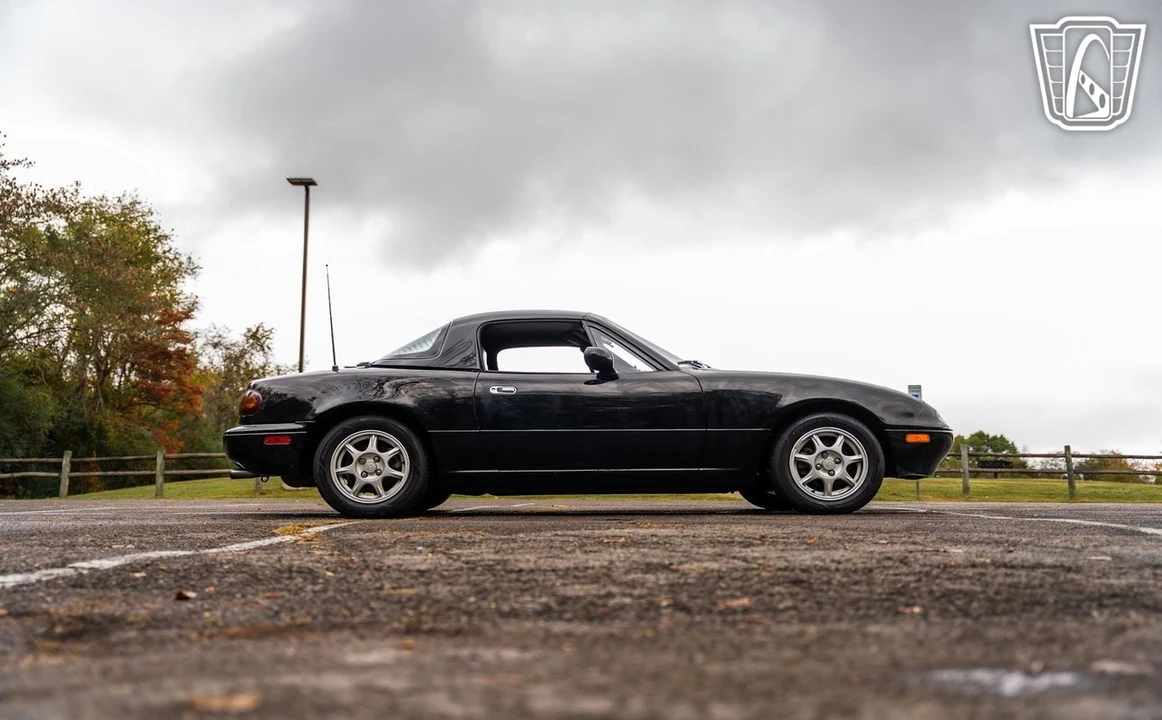 1994 Mazda NA MX-5 Miata - Image 28 of 31