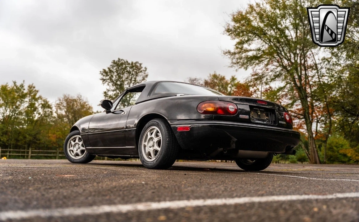 1994 Mazda NA MX-5 Miata - Image 10 of 12