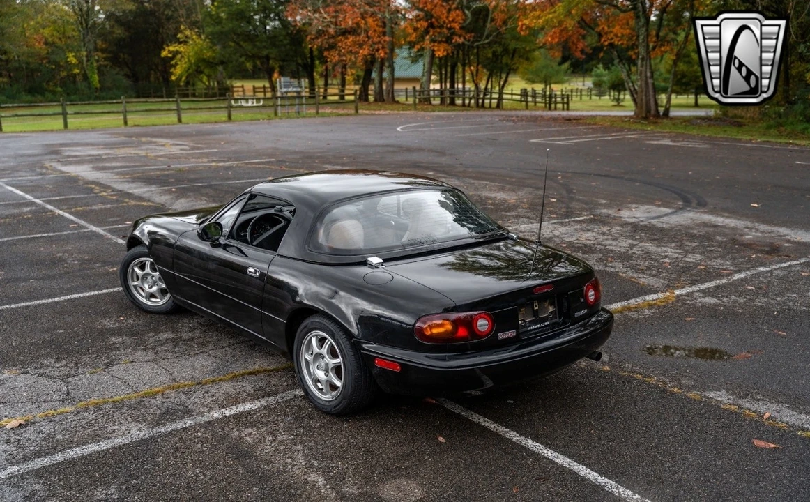 1994 Mazda NA MX-5 Miata - Image 9 of 12