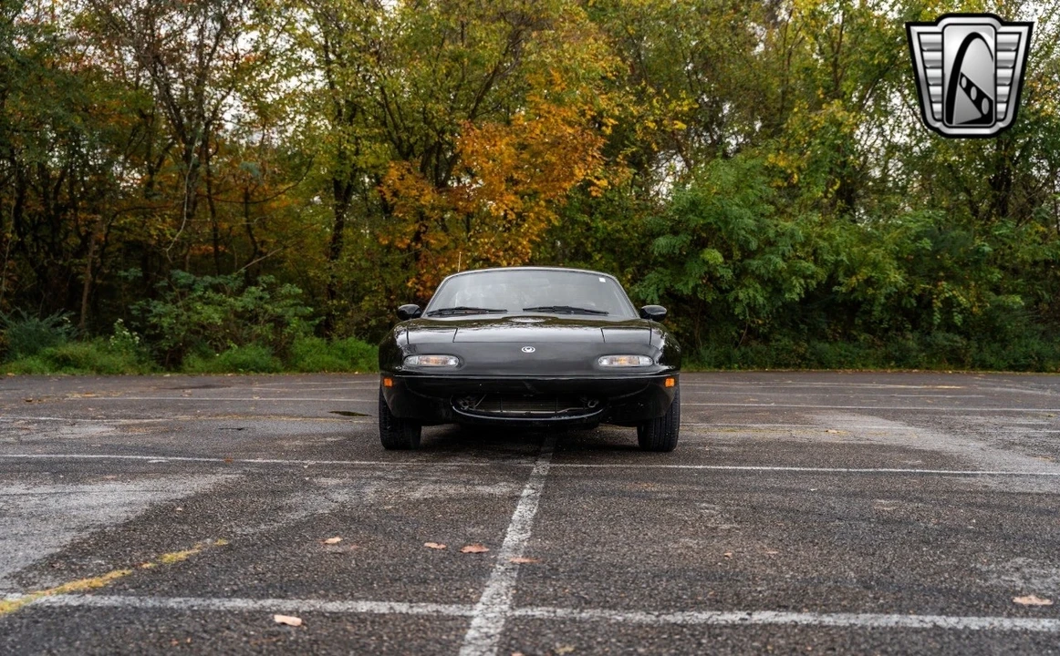 1994 Mazda NA MX-5 Miata - Image 5 of 12
