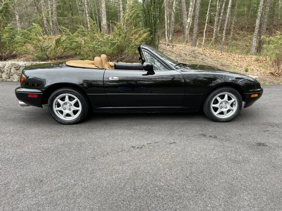 1994 Mazda NA MX-5 Miata - Image 16 of 31