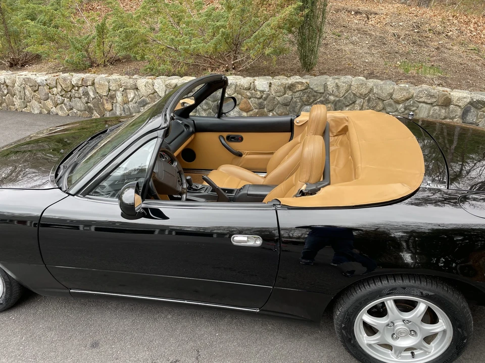 1994 Mazda NA MX-5 Miata - Image 17 of 31