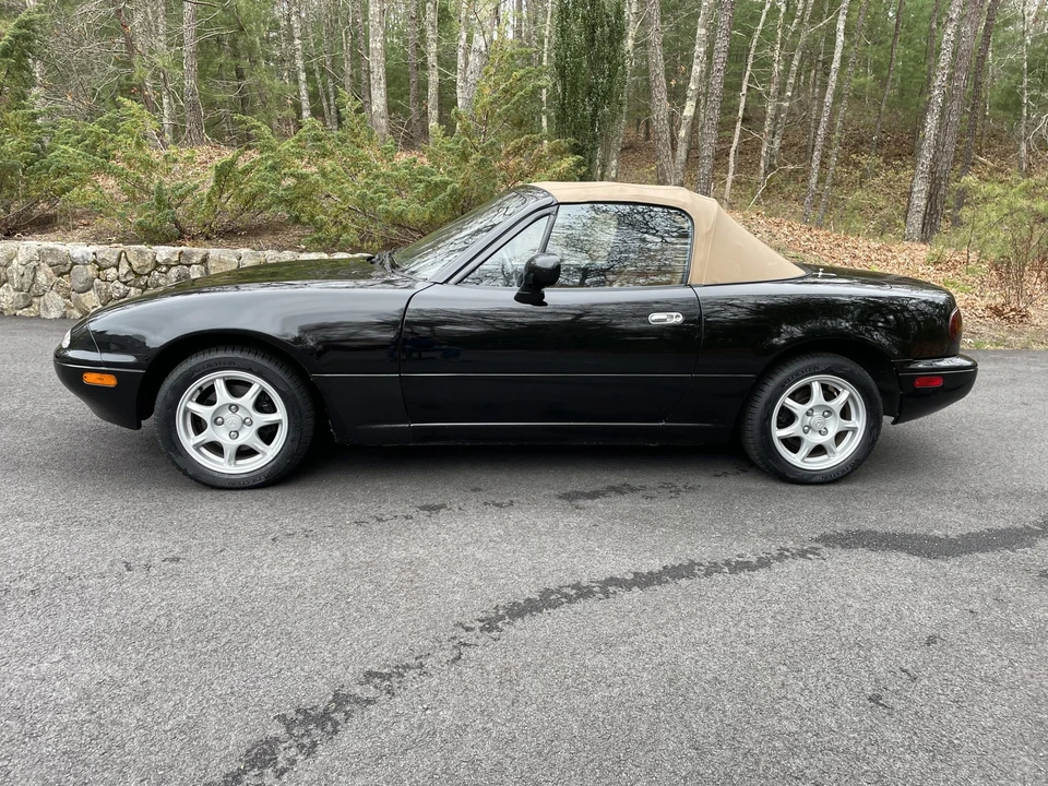 1994 Mazda NA MX-5 Miata - Image 5 of 31