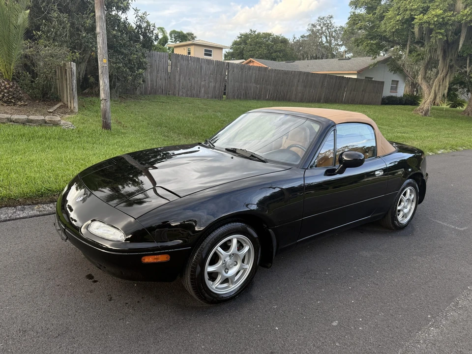 1994 Mazda NA MX-5 Miata - Image 4 of 31