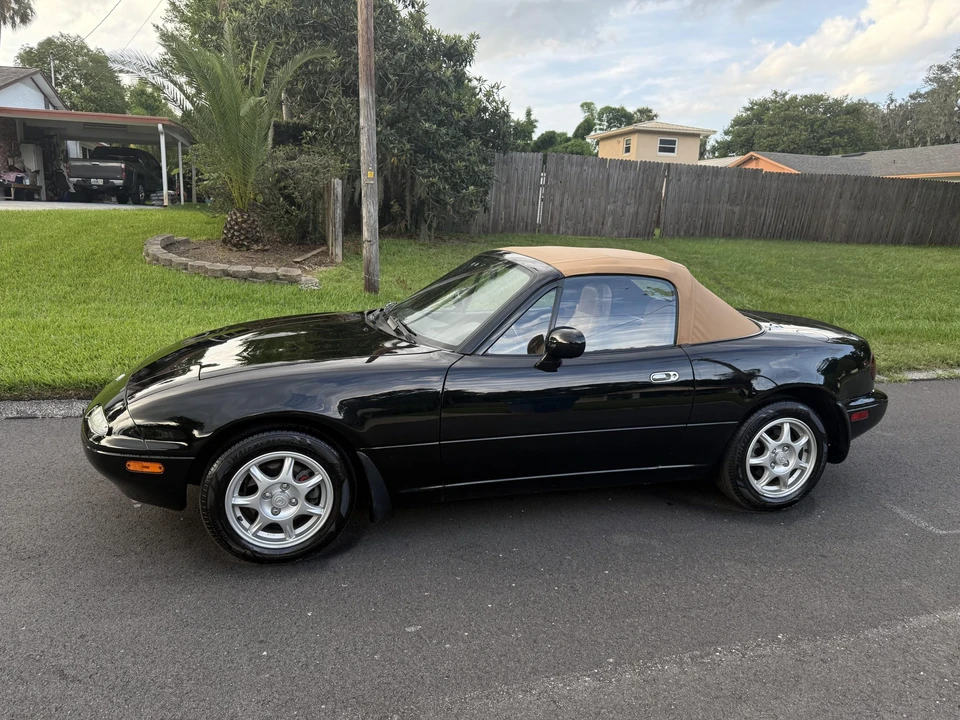 1994 Mazda NA MX-5 Miata - Image 7 of 31