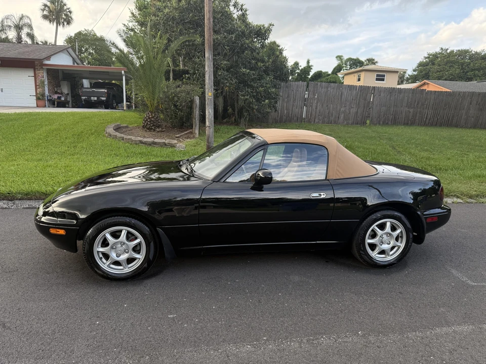 1994 Mazda NA MX-5 Miata - Image 8 of 31