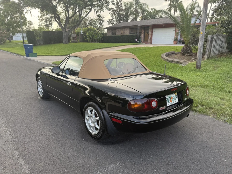 1994 Mazda NA MX-5 Miata - Image 16 of 31
