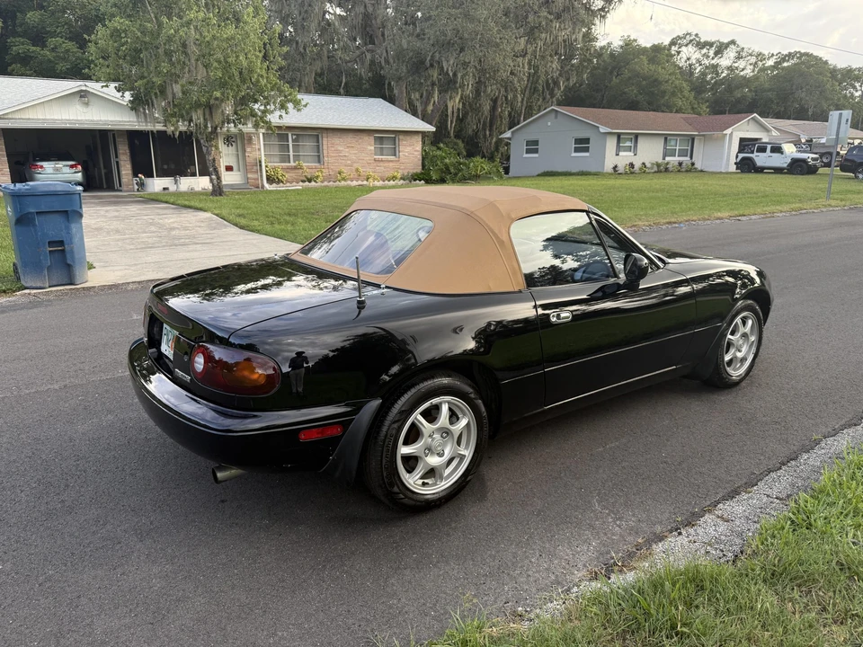 1994 Mazda NA MX-5 Miata - Image 30 of 31