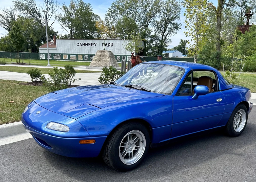 1994 Mazda NA MX-5 Miata - Image 2 of 31