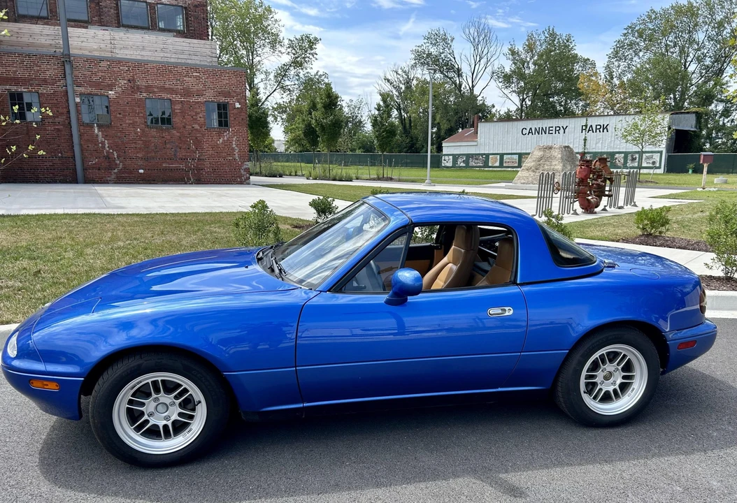 1994 Mazda NA MX-5 Miata - Image 21 of 31