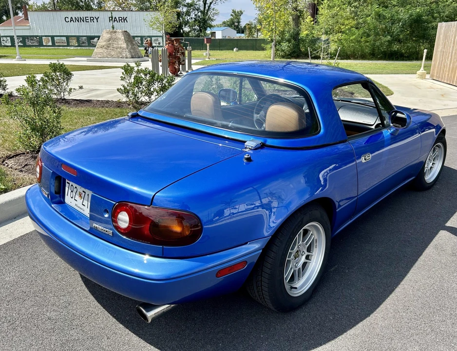 1994 Mazda NA MX-5 Miata - Image 13 of 31