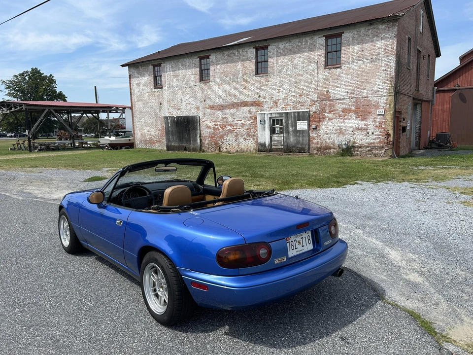 1994 Mazda NA MX-5 Miata - Image 27 of 31