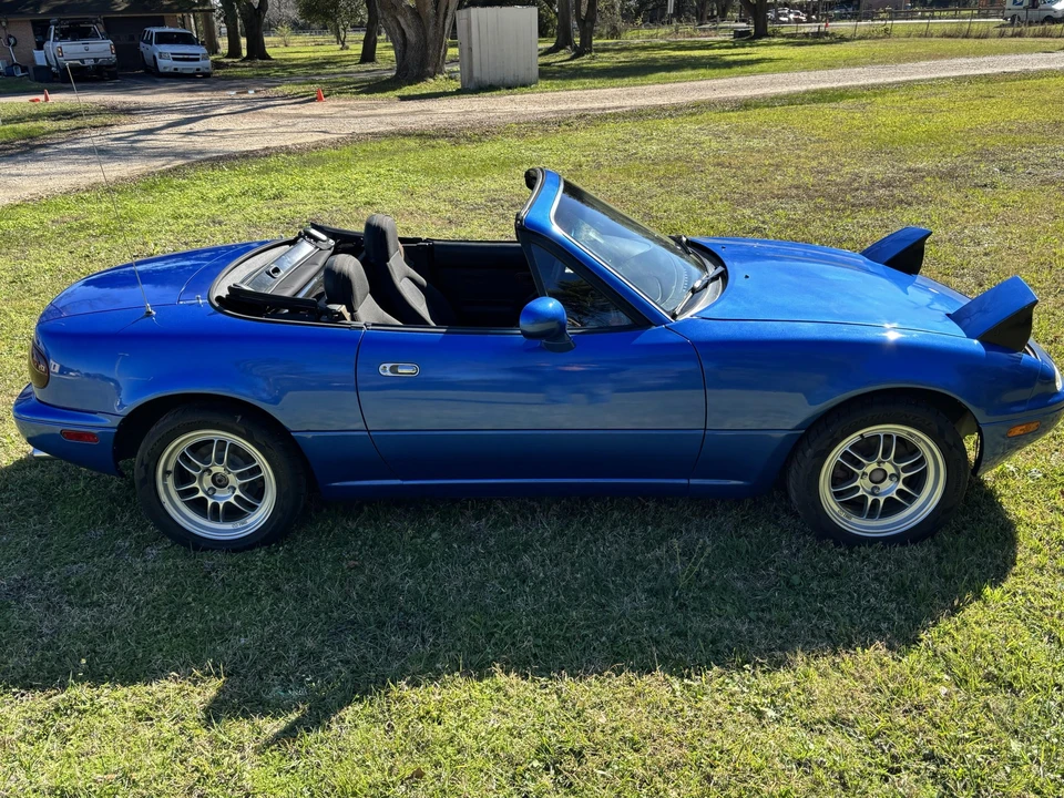 1994 Mazda NA MX-5 Miata - Image 16 of 31