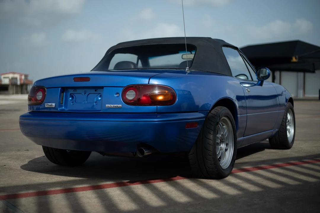 1994 Mazda NA MX-5 Miata - Image 25 of 31