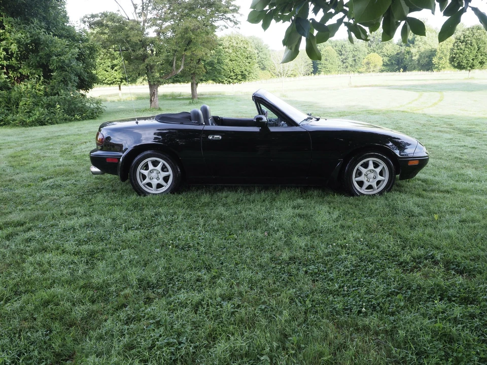 1994 Mazda NA MX-5 Miata - Image 3 of 31