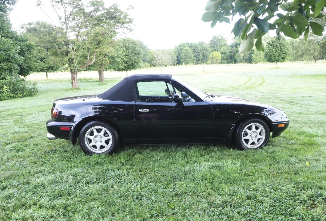 1994 Mazda NA MX-5 Miata - Image 15 of 31