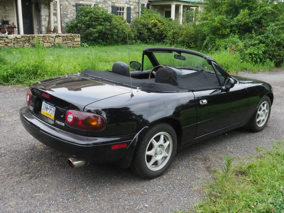 1994 Mazda NA MX-5 Miata - Image 5 of 31