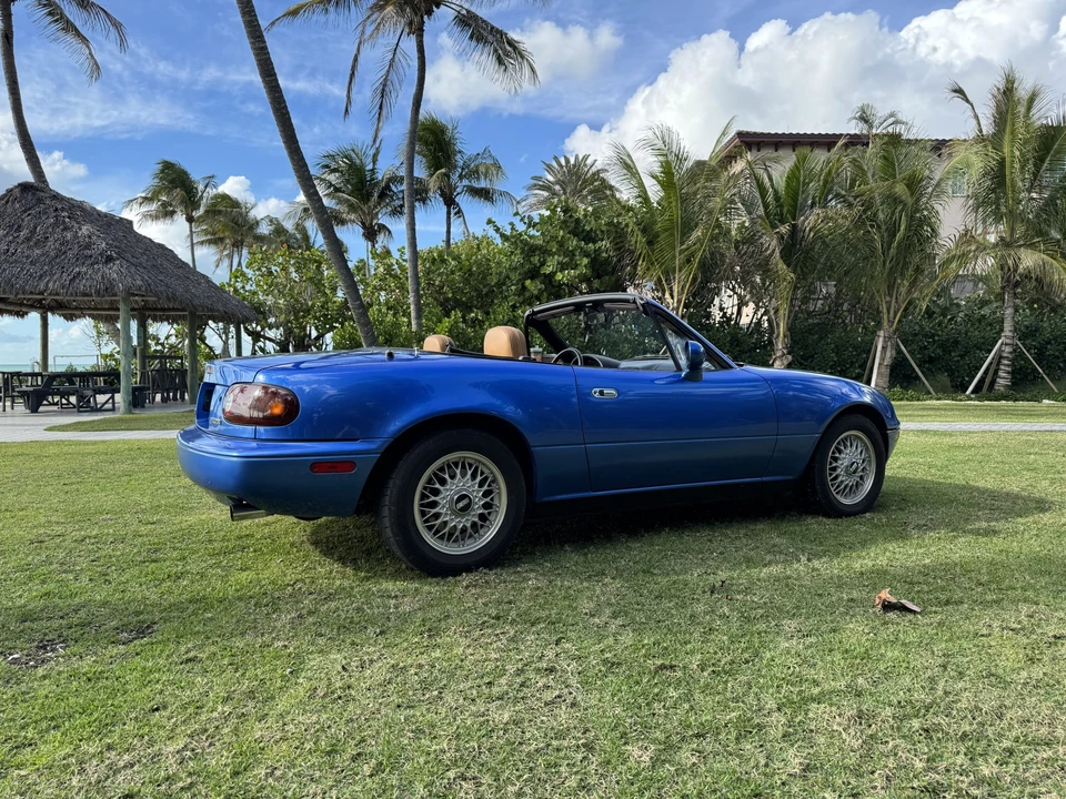 1994 Mazda NA MX-5 Miata - Image 26 of 31