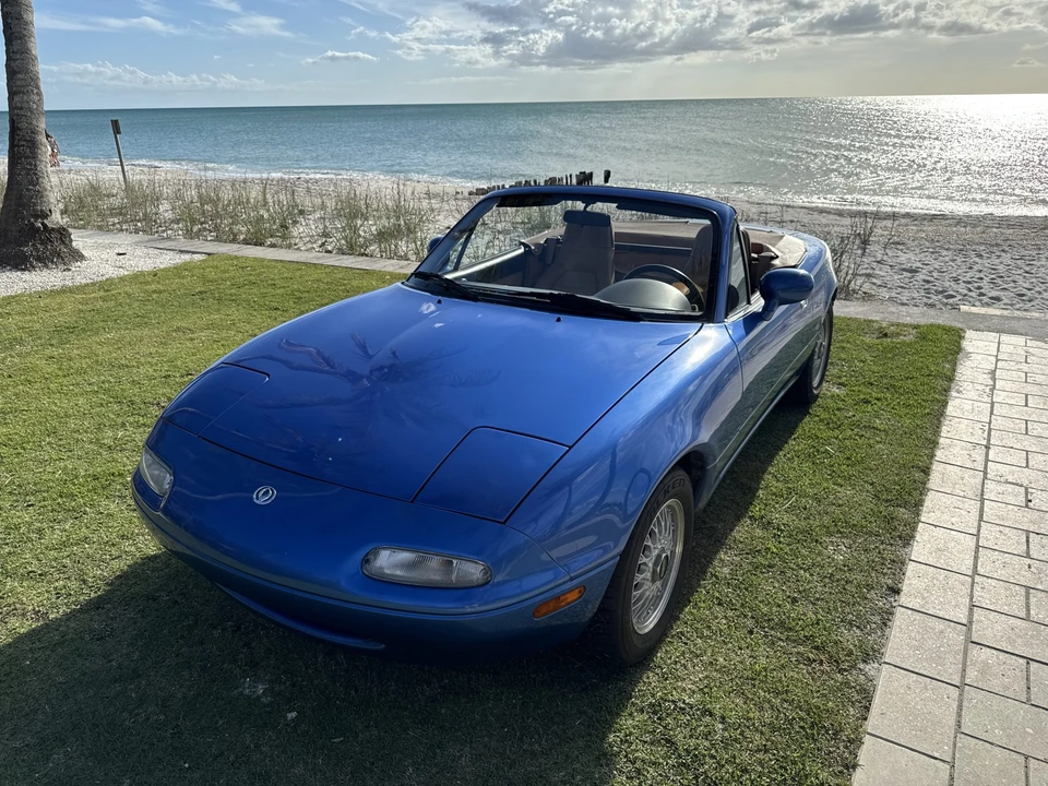 1994 Mazda NA MX-5 Miata - Image 6 of 31