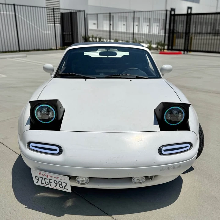 1994 Mazda NA MX-5 Miata - Image 9 of 16