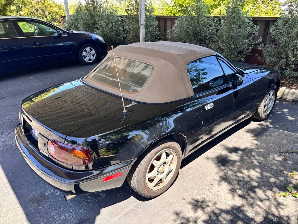 1994 Mazda NA MX-5 Miata - Image 3 of 9