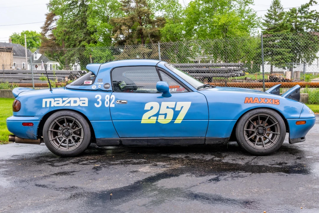 1994 Mazda NA MX-5 Miata - Image 3 of 30