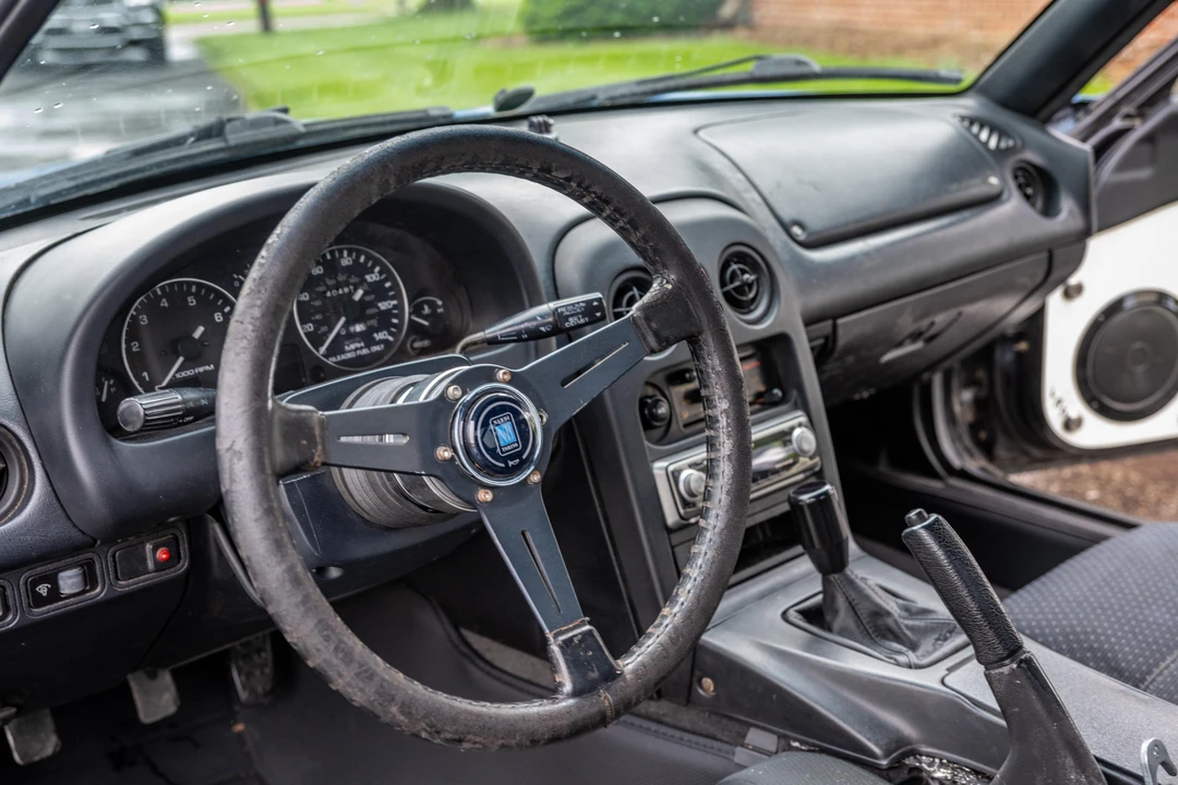 1994 Mazda NA MX-5 Miata - Image 22 of 30