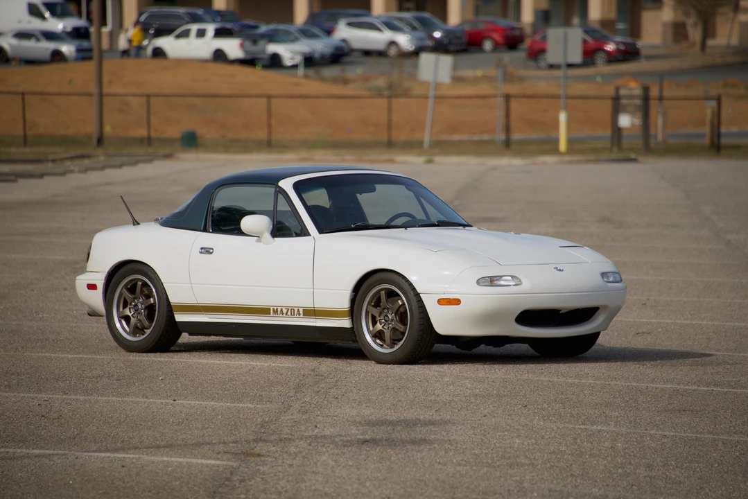 1994 Mazda NA MX-5 Miata - Image 12 of 21