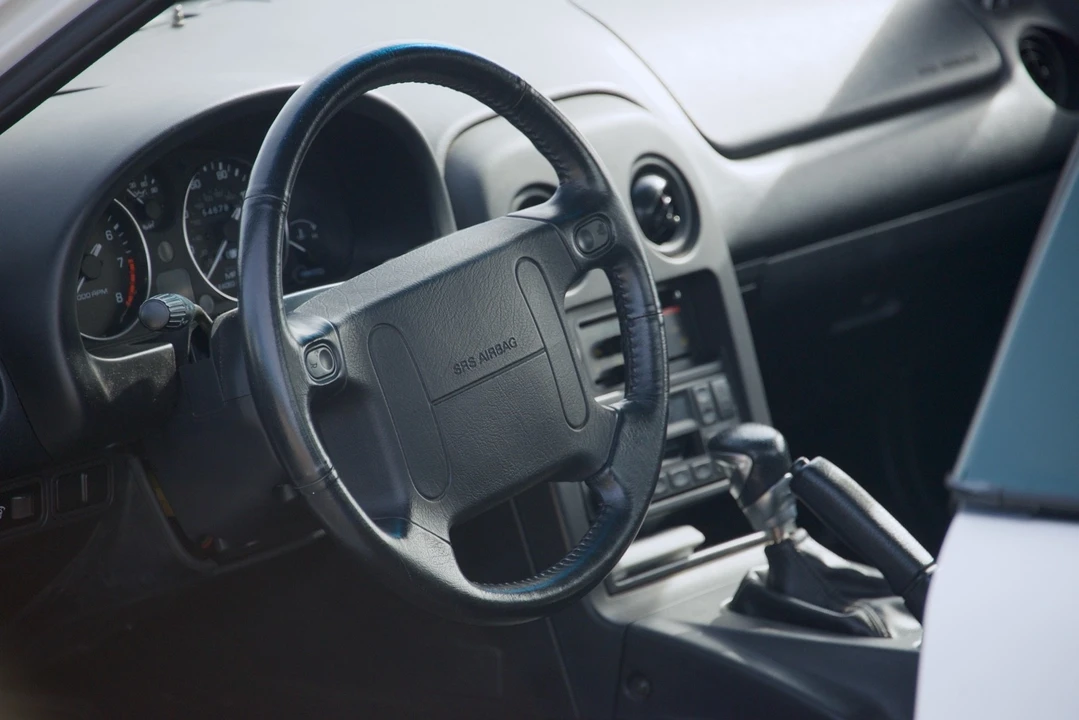 1994 Mazda NA MX-5 Miata - Image 16 of 21