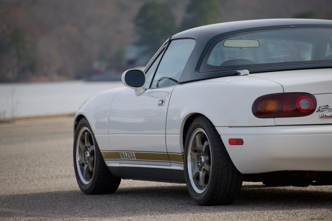 1994 Mazda NA MX-5 Miata - Image 5 of 21