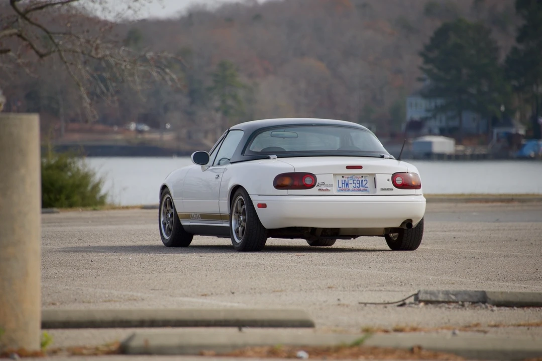 1994 Mazda NA MX-5 Miata - Image 10 of 21