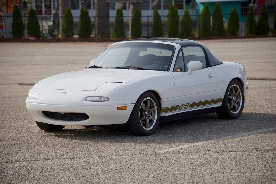 1994 Mazda NA MX-5 Miata - Image 13 of 21