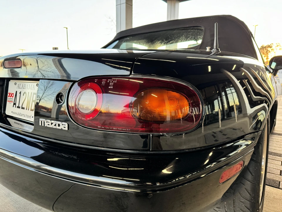 1994 Mazda NA MX-5 Miata - Image 29 of 31
