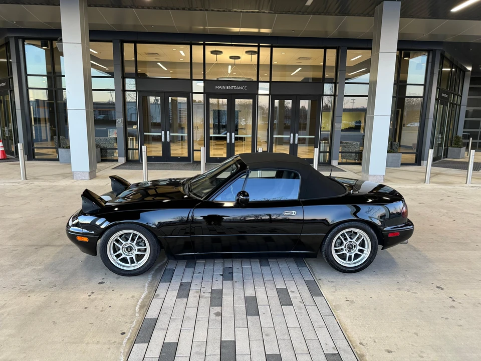 1994 Mazda NA MX-5 Miata - Image 13 of 31