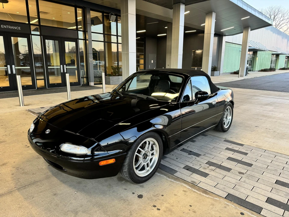 1994 Mazda NA MX-5 Miata - Image 9 of 31