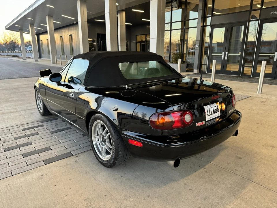 1994 Mazda NA MX-5 Miata - Image 16 of 31