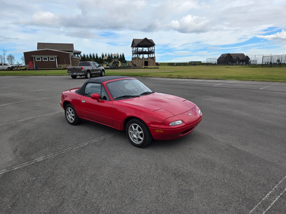 1994 Mazda NA MX-5 Miata - Image 16 of 31