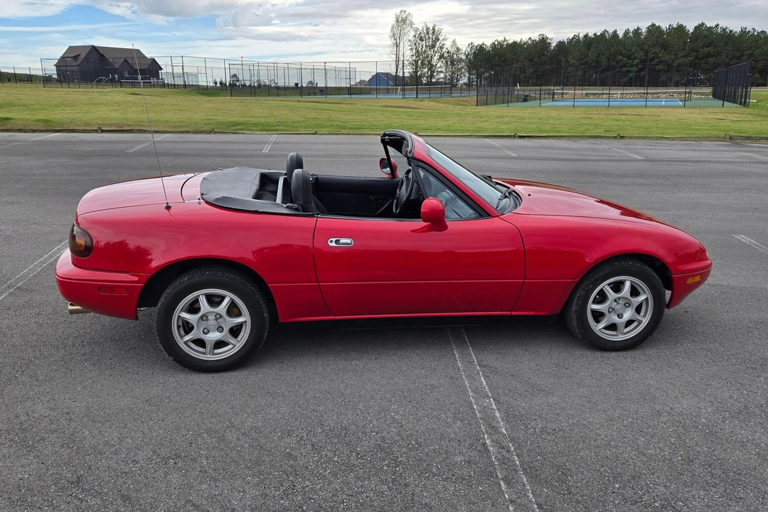 1994 Mazda NA MX-5 Miata - Image 9 of 31