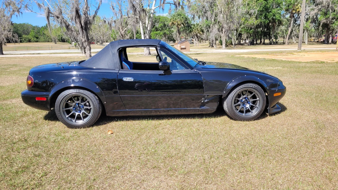 1994 Mazda NA MX-5 Miata - Image 21 of 31