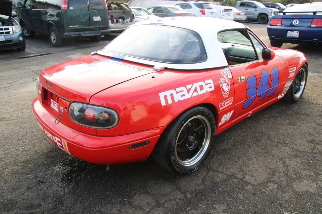 1994 Mazda NA MX-5 Miata - Image 4 of 21