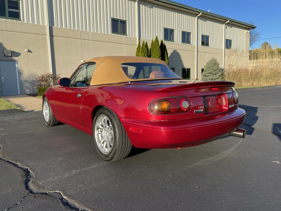 1994 Mazda NA MX-5 Miata - Image 24 of 31