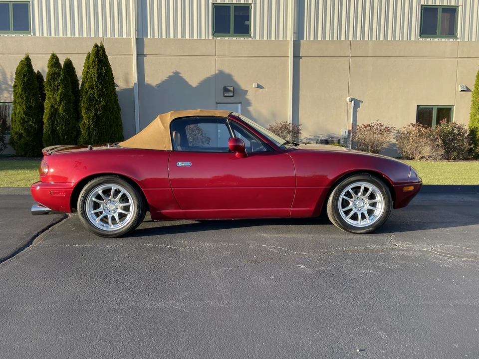1994 Mazda NA MX-5 Miata - Image 30 of 31