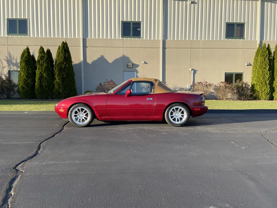 1994 Mazda NA MX-5 Miata - Image 21 of 31